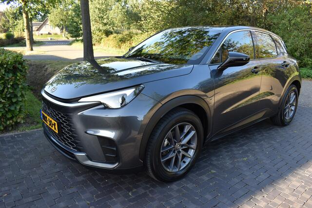 Lexus LBX 1.5 Cool 2WD AUT. LEER, ACC 16DKM NIEUWSTAAT!