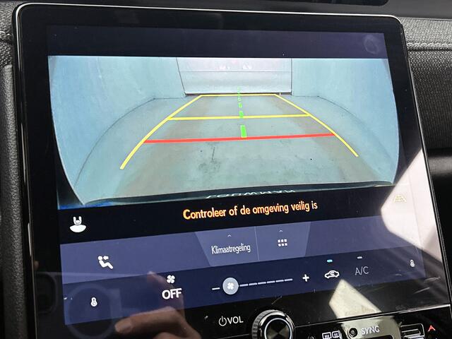 Lexus LBX 2WD | BTW voertuig | Navigatie | Apple CarPlay/Android Auto | Cruise Control Adaptive | Achteruitrijcamera | LED verlichting |