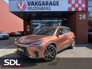 Lexus LBX 1.5 Elegant 2WD // ADAPT. CRUISE // KEYL