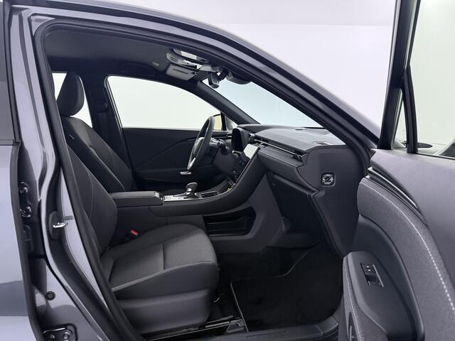 Lexus LBX 1.5 Hybrid Business Line | Navigatie | PDC | Leenauto even wachten met adverteren