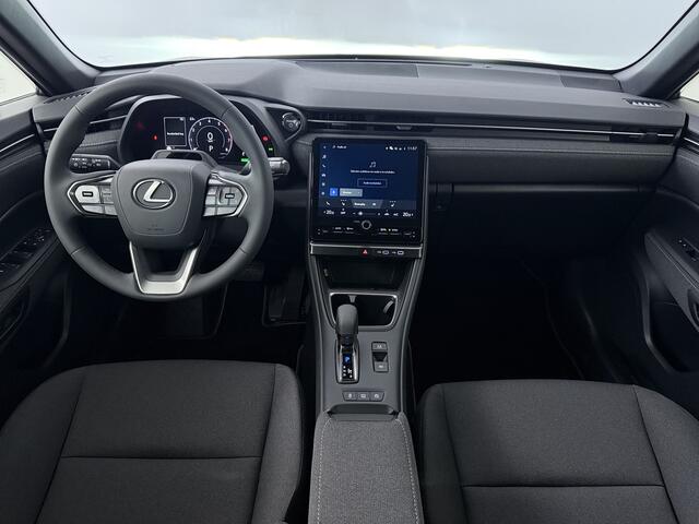 Lexus LBX 1.5 Hybrid Business Line | Navigatie | PDC | Leenauto even wachten met adverteren
