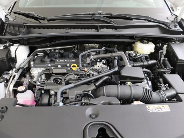 Lexus LBX Emotion 2WD | Mark Levinson | 360 Camera | Head Up Display | Sportieve Velgen | Demo