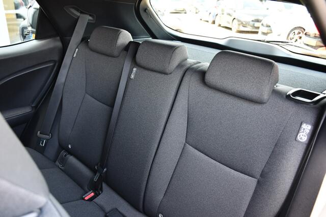 Lexus LBX Business Line 2WD Limited Automaat 136pk | Dodehoekdetectie | Stoelverwarming | Draadloze telefoonlader |