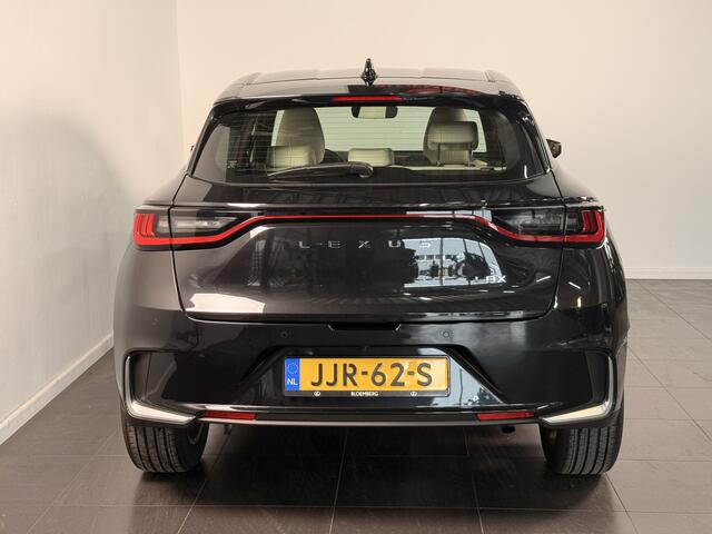 Lexus LBX Elegant 2WD | Stuur / Stoelverwarming | Dodehoekdetectie |
