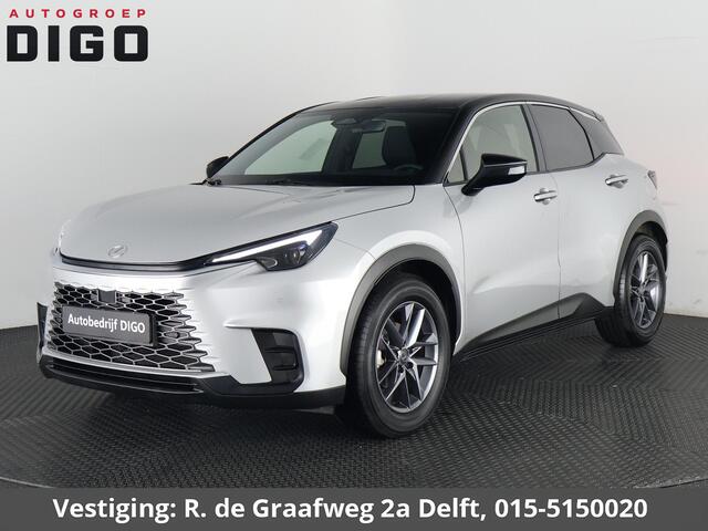 Lexus LBX 1.5 Business Line Bi-Tone 2WD | Dodehoek detectie | Stuur- & Stoelverwarming | Navigatie | Parkeersensoren