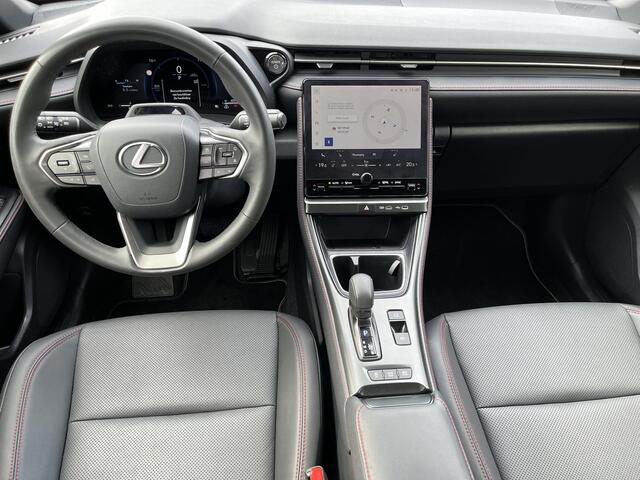 Lexus LBX 1.5 Business Line 2WD | Lederen bekleding | Stoel- + stuurverwarming | Carplay | Parkeersensoren |