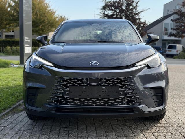 Lexus LBX 1.5 Business Line 2WD | Comfort + Safety Pack | Stoel- stuurverwarming | BSM | PDC V+A | ACC | Camera – foto 2