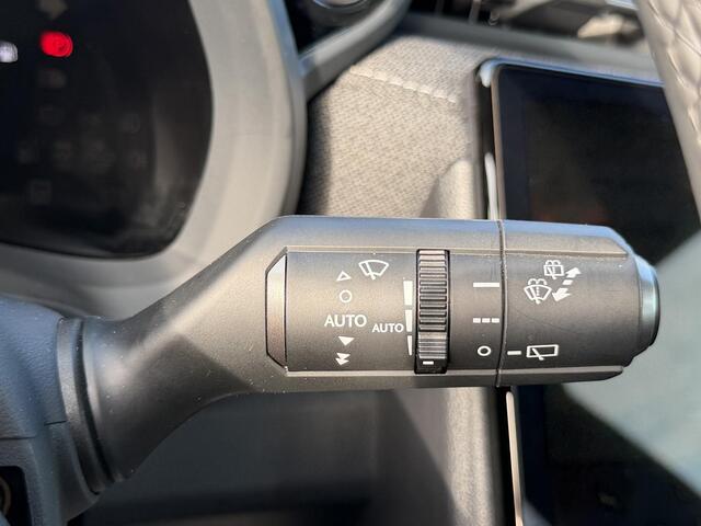 Lexus LBX 1.5 Business Line 2WD | Comfort + Safety Pack | Stoel- stuurverwarming | BSM | PDC V+A | ACC | Camera – foto 10