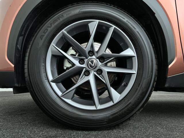 Lexus LBX 1.5 2WD | Rijklaar | Safety-Comfort pack | Afneembare trekhaak – foto 10