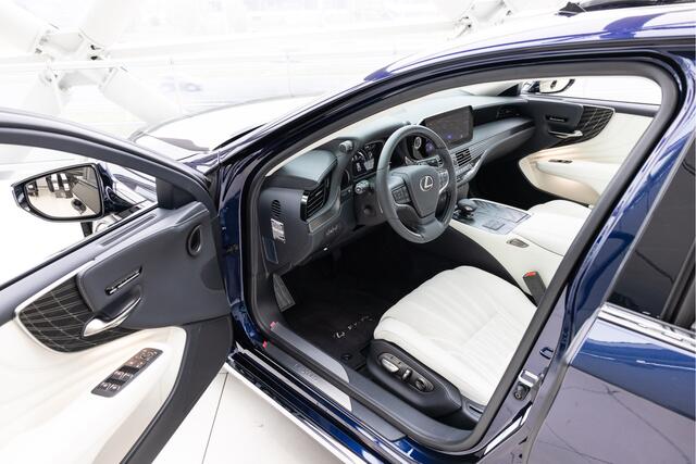 Lexus LS 500h AWD President Line | Ottoman seat | Massage function |