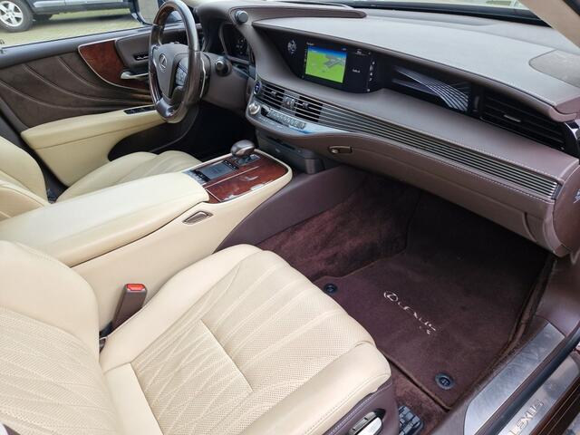 Lexus LS 500h Executive Line Mark Levinson NL-auto Schuifdak 360 Camera