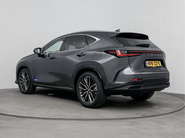 Lexus NX 450h+ AWD President Line | Leder | 360 Camera | Navigatie | Mark Levison Audio | Panoramadak | Dodehoek Ass. | Stoel en stuurwiel verwarmd | LM velgen | Parkeersensoren |