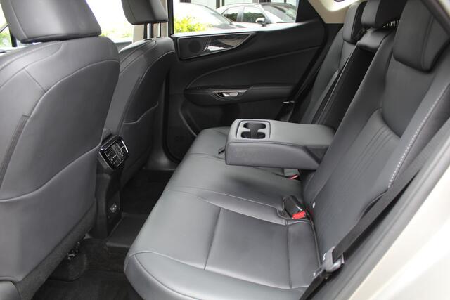 Lexus NX 450h+ AWD Luxury Line Plug-in Hybrid | Rijklaar | Afn.trekhaak | Leder | Stoelverw. | El.stoelen | LED | El.achterklep | Blind Spot