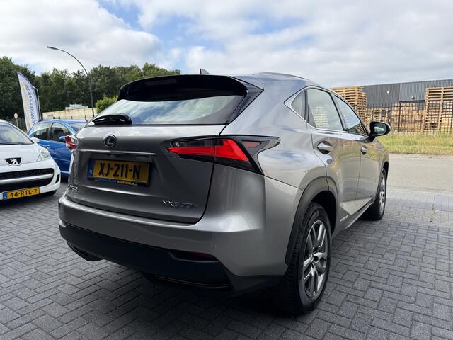 Lexus NX 300h Luxury Line | 1E EIGENAAR | 12MND GARANTIE | NAVI | XENON | LEDER | AUTOMAAT |
