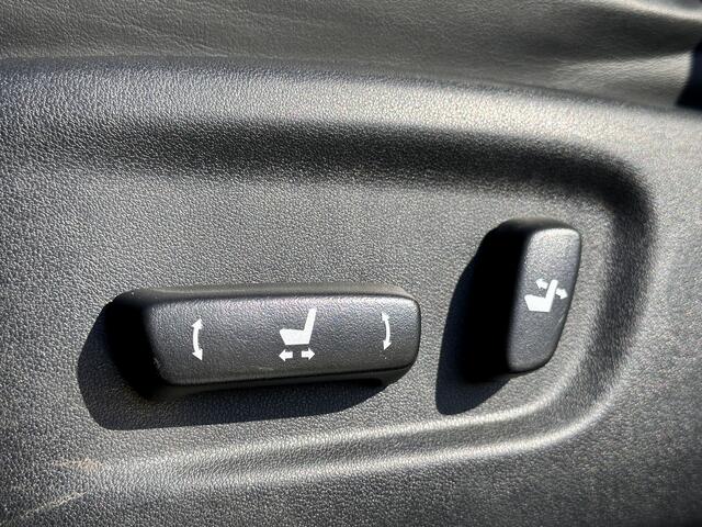 Lexus NX 300h AWD Luxury Line | Schuif/Kanteldak | Cruise Control | Achteruitrijcamera | Keyless Go/Entry | Apple Carplay/Android Auto | Parkeersensoren | DAB | Bluetooth | Stoelverwarming |