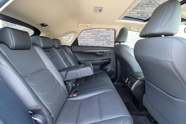 Lexus NX 300h Luxury Line | Schuifdak | Adaptieve cruise | Leer | Rijklaarprijs - incl.garantie