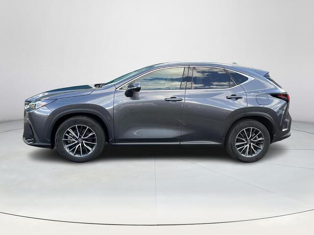 Lexus NX 450h+ AWD Luxury Line | CarPlay | Elektrische achterklep | Lederen bekleding