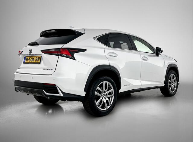 Lexus NX 300h AWD Luxury Line | Leder | Elek. Stoel + verwarming | Panoramadak |
