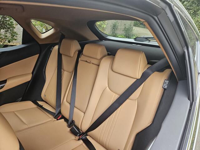 Lexus NX 450h+ AWD Luxury Line Oplaadmogelijkheid