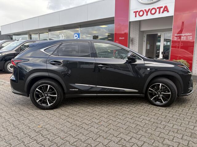 Lexus NX 300h AWD F Sport Line | Panoramadak | Trekhaak | Blindspot |