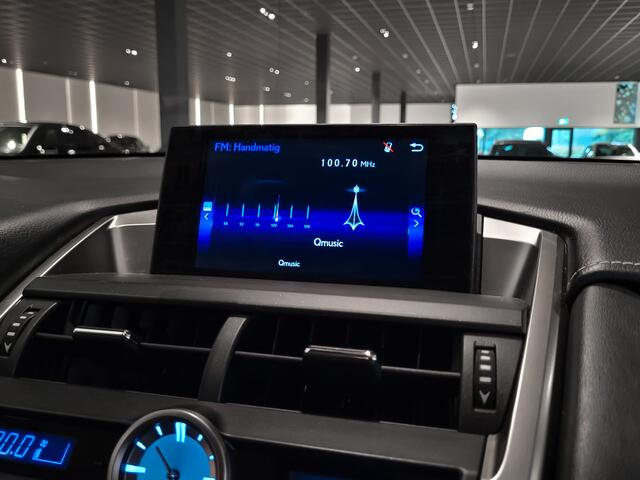 Lexus NX 300h AWD Business Line Dealer onderhouden|Mercury Grey|LED|Camera|Parkeersensoren