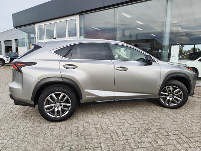 Lexus NX 300h AWD Sport Edition | Trekhaak | 1500 kg trekgewicht | Navi