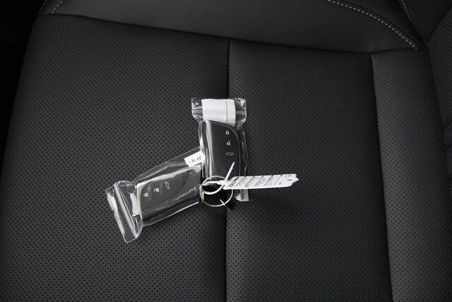 Lexus NX 450h+ AWD 35th Edition | Nieuw! | Uit voorraad leverbaar | Panoramisch schuif-/kanteldak