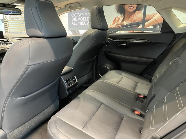 Lexus NX 300h AWD President Line | Mark Levinson | LED koplampen adaptief | HUD | Panoramadak |