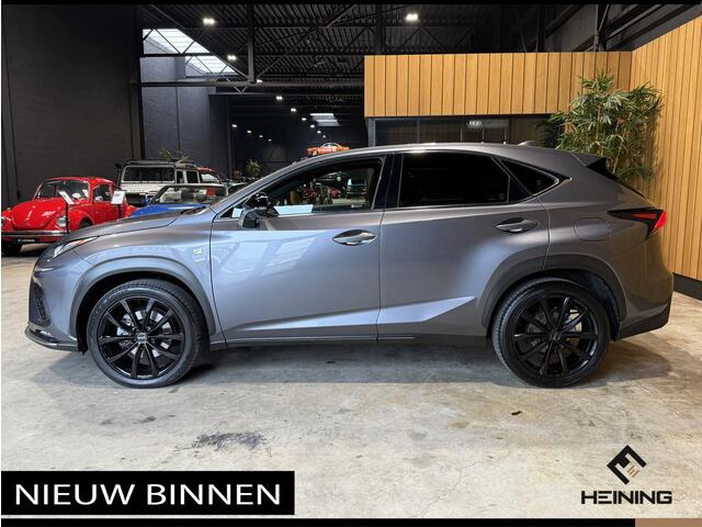 Lexus NX 300h AWD F F SPORT Line 4x4. Navi. Apple-carplay. Panoramadak. Trekhaak.