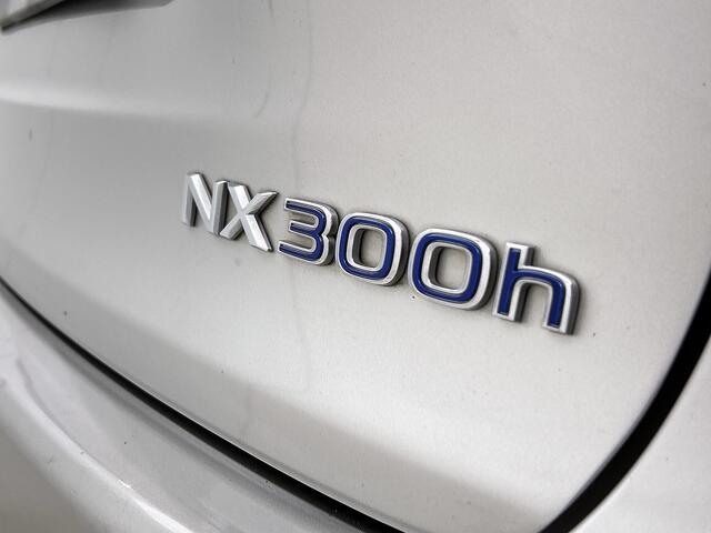 Lexus NX 300h AWD Sport Edition | Trekhaak | Stoelverwarming |