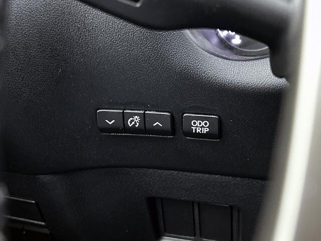 Lexus NX 300h AWD Sport Edition | Trekhaak | Stoelverwarming |