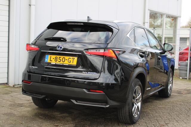 Lexus NX 300h AWD Luxury Line + Elektr.schuifkantel dak
