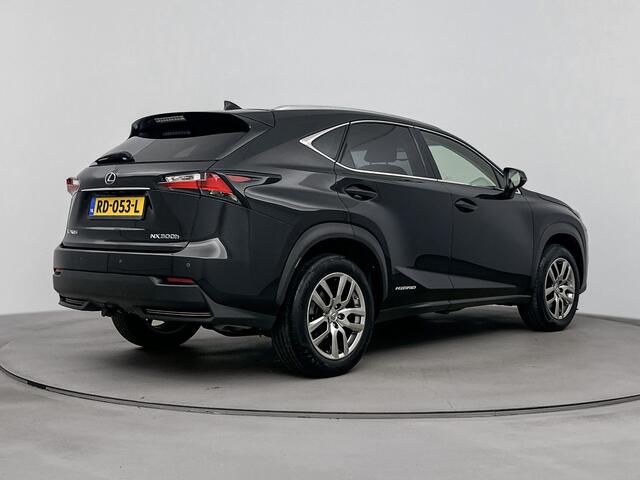 Lexus NX 300h AWD Luxury Line | Carplay | Sensoren | Stoelverwarming |