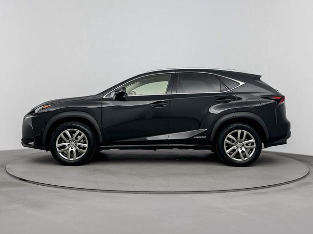 Lexus NX 300h AWD Luxury Line | Carplay | Sensoren | Stoelverwarming |