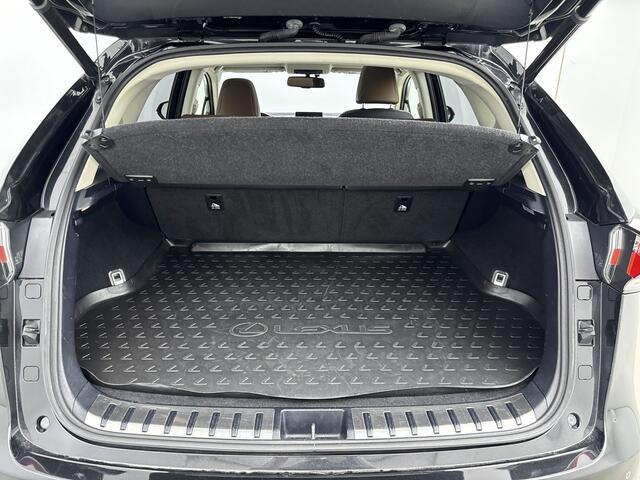 Lexus NX 300h AWD Luxury Line | Carplay | Sensoren | Stoelverwarming |