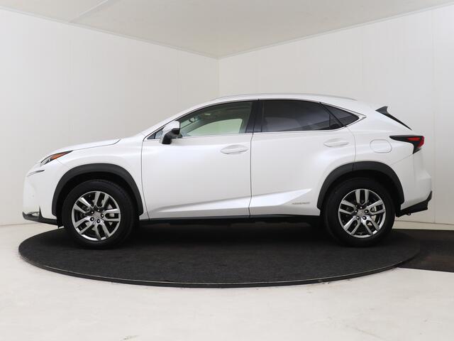 Lexus NX 300h AWD Luxury Line | Sunroof | Elektrische Achterklep | Elektrische Voorstoelen |