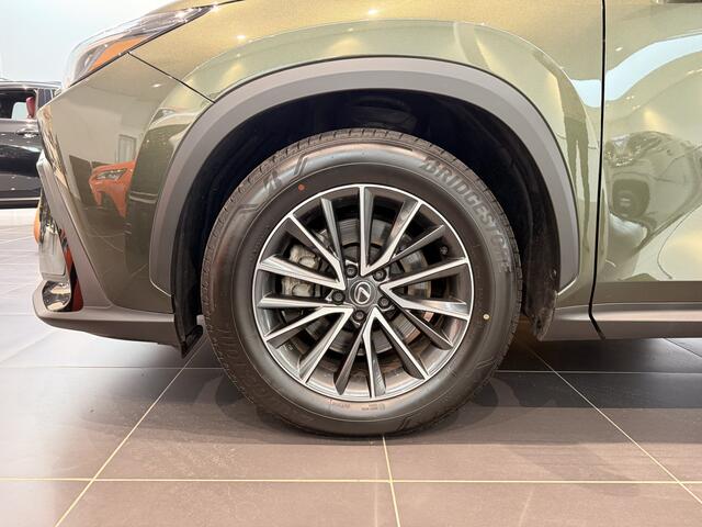 Lexus NX 450h+ AWD Executive Line