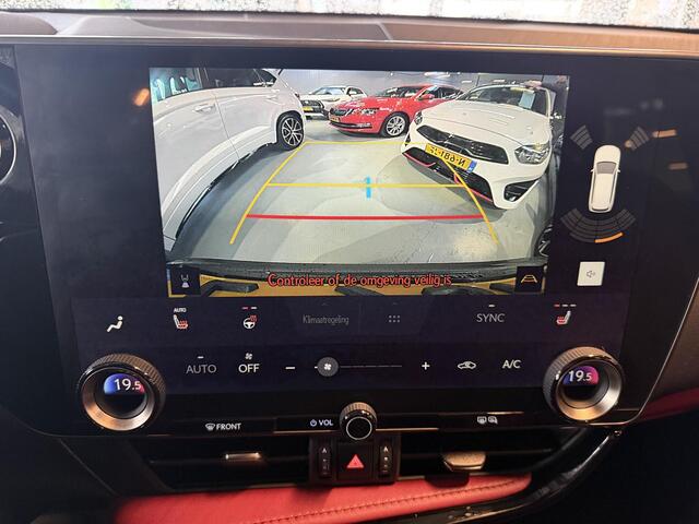 Lexus NX 350h AWD Luxury Line | LEDER | CAMERA | LED LAMPEN | ADAPTIEVE CRUISE | DODEHOEK DETECTIE | HUD DISPLAY | STUURVERWARMING/VERWARMDE STOELEN | NAVIGATIE |