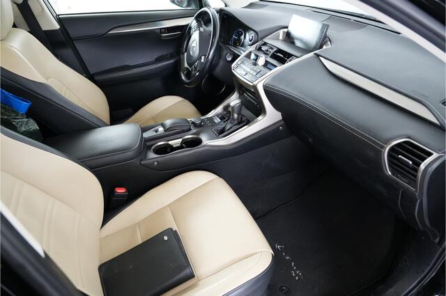 Lexus NX 300h AWD Sport Edition | Camera | Stl. verw. | Leer |