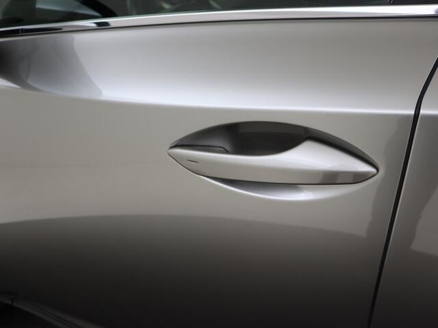 Lexus NX 300h AWD Luxury Line | Keyless entry | LED Verlichting | Stoelverwarming |