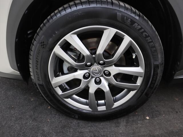 Lexus NX 300h AWD Luxury Line | Keyless entry | LED Verlichting | Stoelverwarming |