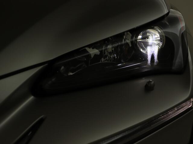 Lexus NX 300h AWD Luxury Line | Keyless entry | LED Verlichting | Stoelverwarming |