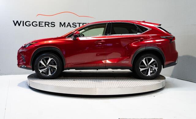 Lexus NX President Line 197 PK, Panodak, Mark Levinson, Stuurverw, Head-up, El.achterbank
