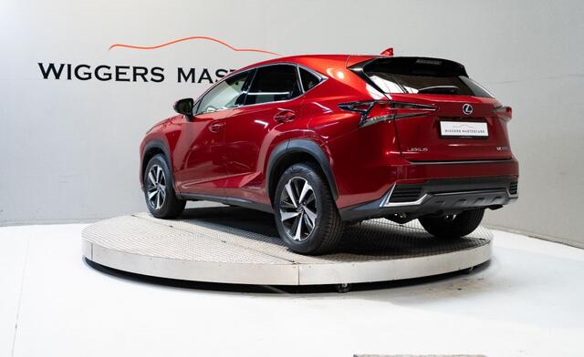 Lexus NX President Line 197 PK, Panodak, Mark Levinson, Stuurverw, Head-up, El.achterbank