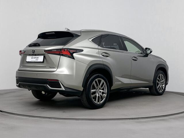 Lexus NX 300h AWD Luxury Line | BTW-Auto | Adaptive Cruise | Stoelverwarming |