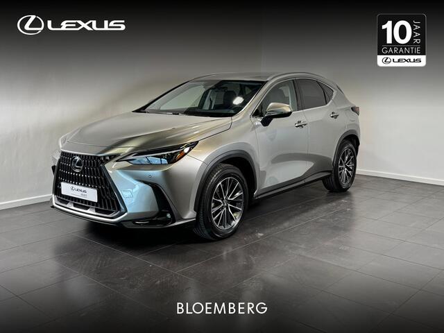 Lexus NX 450h+ AWD Luxury Line | Trekhaak | Stuur -en stoelverwarming | Dodehoekdetectie | Apple Carplay |