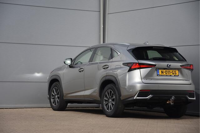 Lexus NX 300h AWD | Safety Pack | Trekhaak