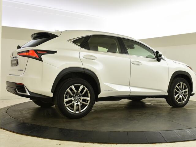 Lexus NX 300h AWD Exexcutive Line | Navigatie | Stoelverw. | PDC |