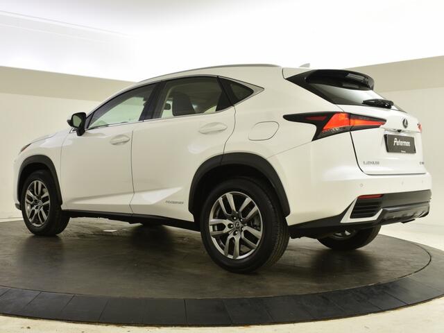 Lexus NX 300h AWD Exexcutive Line | Navigatie | Stoelverw. | PDC |