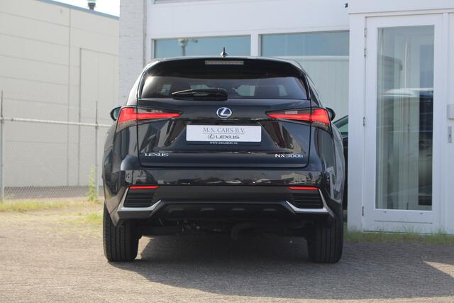 Lexus NX 300h Hybrid AWD President Line I Mark Lev. I Pano I Applecarplay